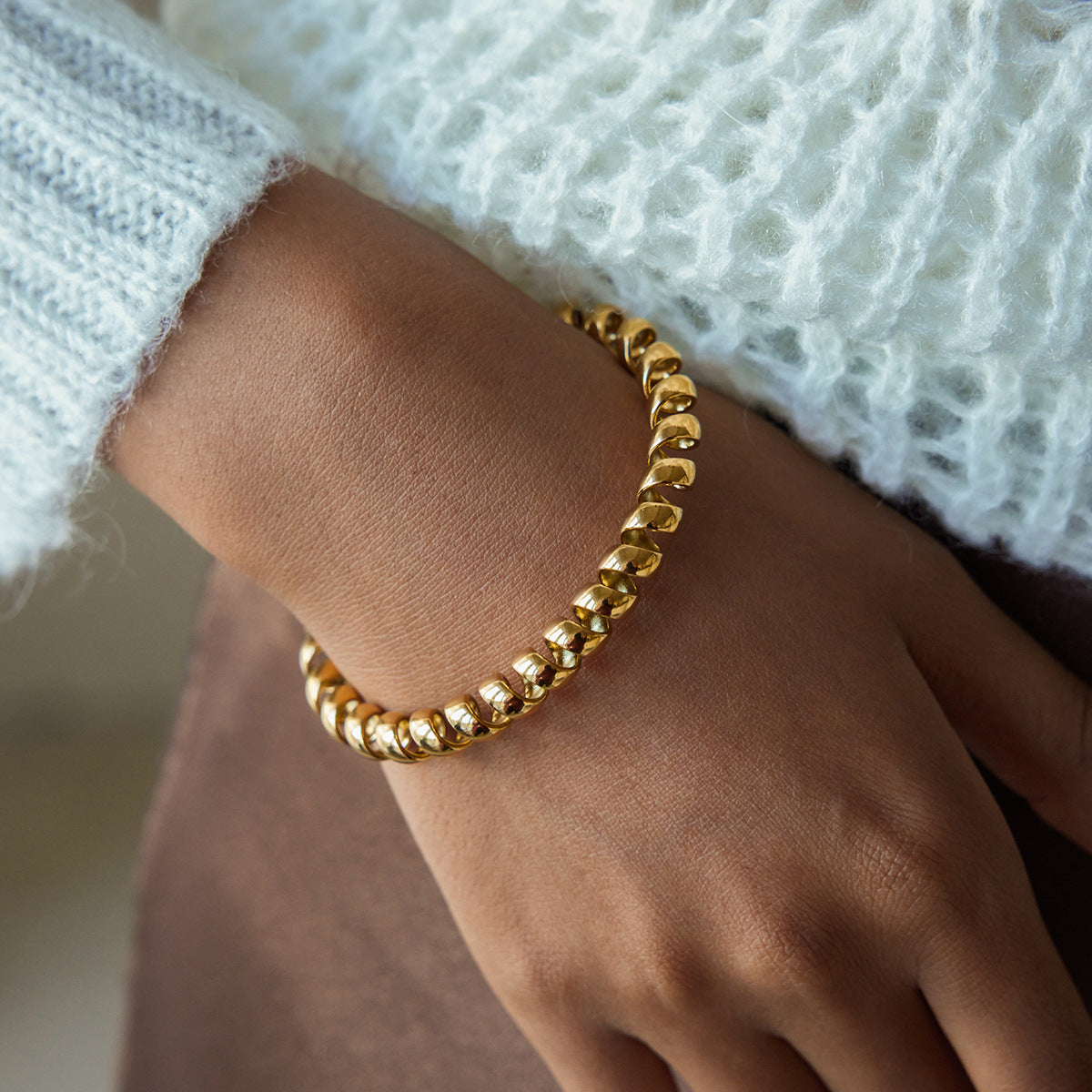 Minimalist Aura Bangle